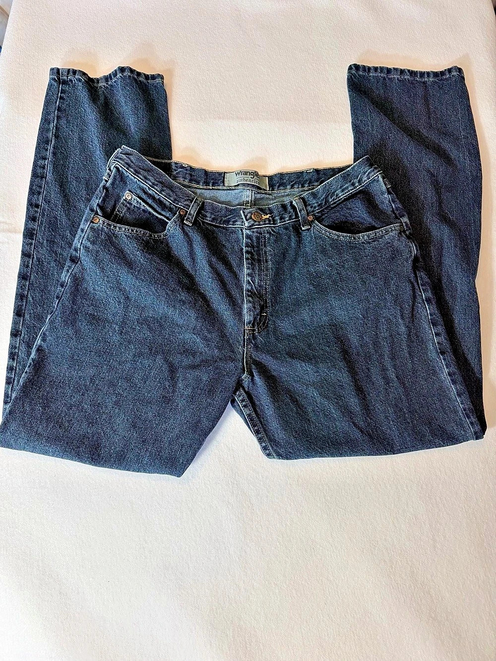 Wrangler Authentics Relaxed Fit Denim Jeans in Blue Waist 36x34